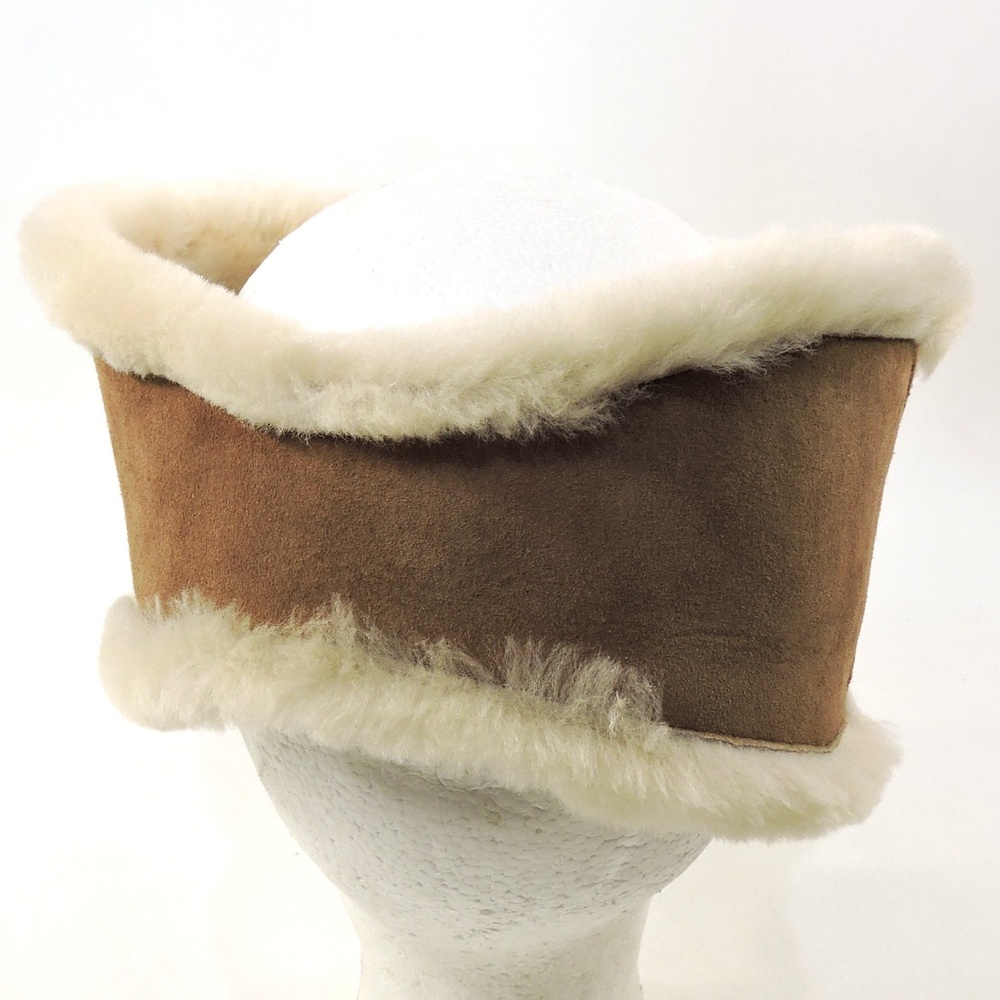 UGG ⚜ WOMEN'S BROWN LAMB LEATHER WINTER FASHION HEADBAND - Picture 2 of 4